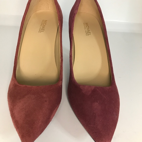 Micheal Kors Red Suede Pointed Toe Heels Size 6 M - Picture 5 of 5